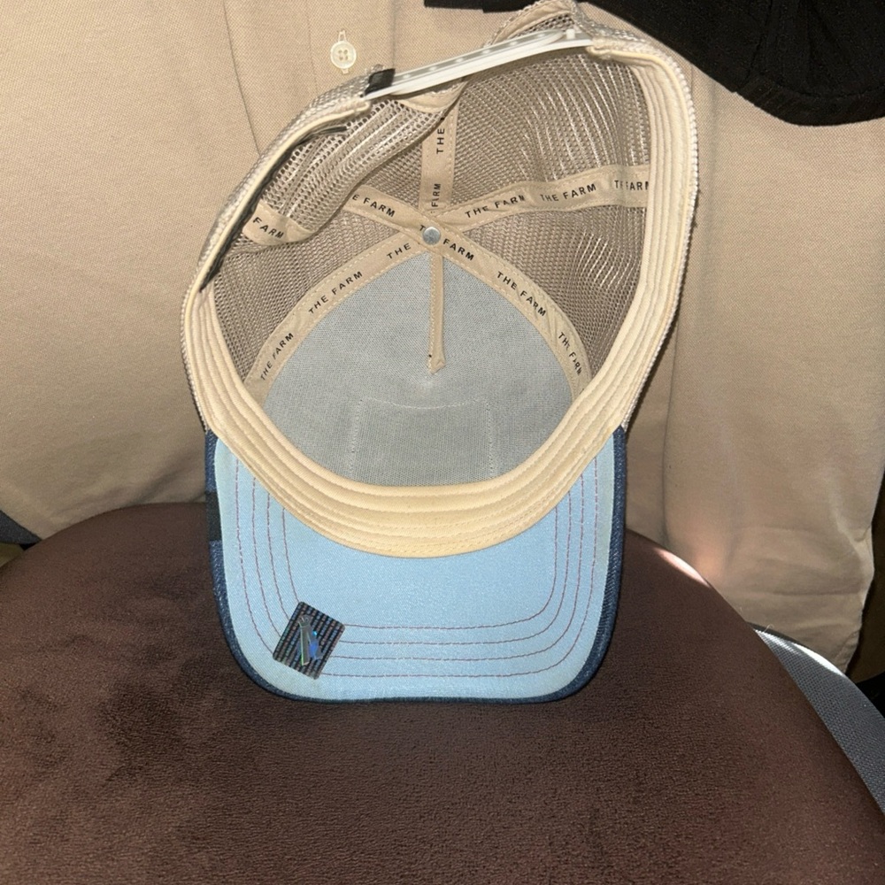 Goorin Bros Beige Trucker Hat - Picture 5 of 6